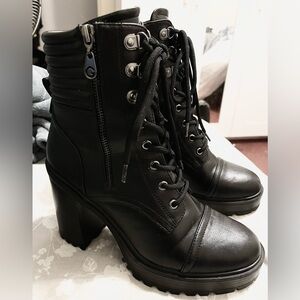 GBG Los Angeles Black Lace-Up Boots